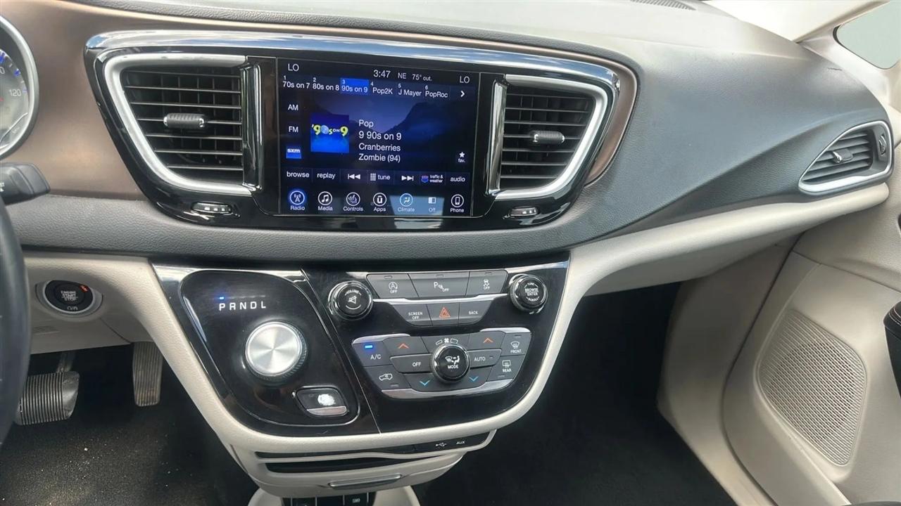 Chrysler Pacifica Touring-L 2017