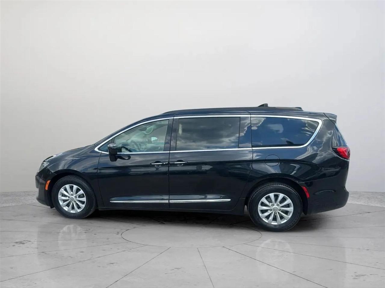 Chrysler Pacifica Touring-L 2017