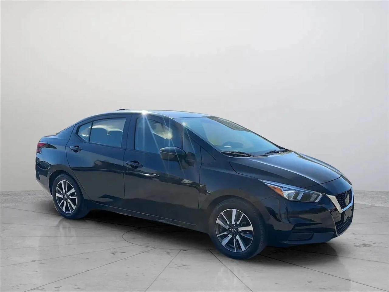 Nissan Versa SV 2021