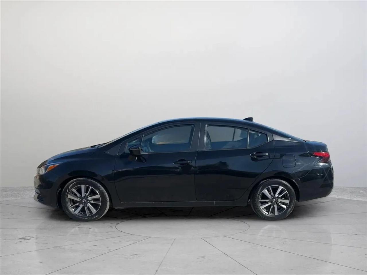 Nissan Versa SV 2021