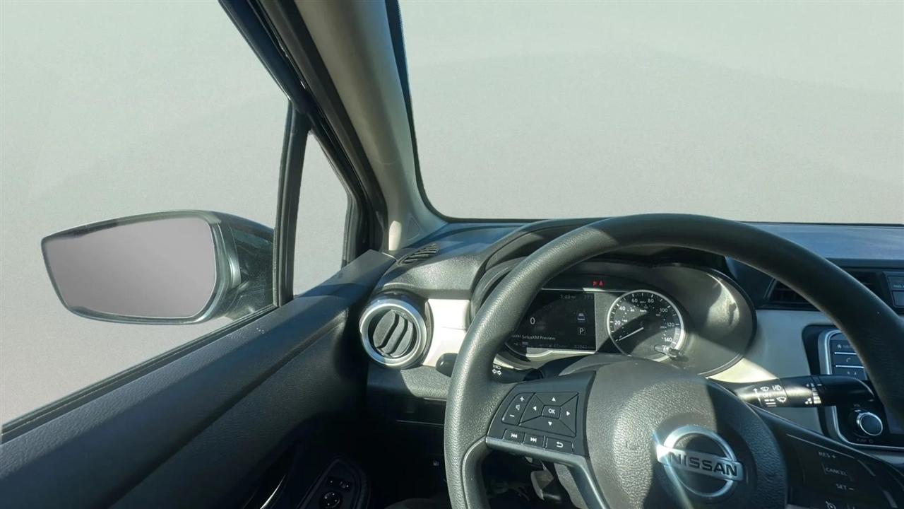 Nissan Versa SV 2021