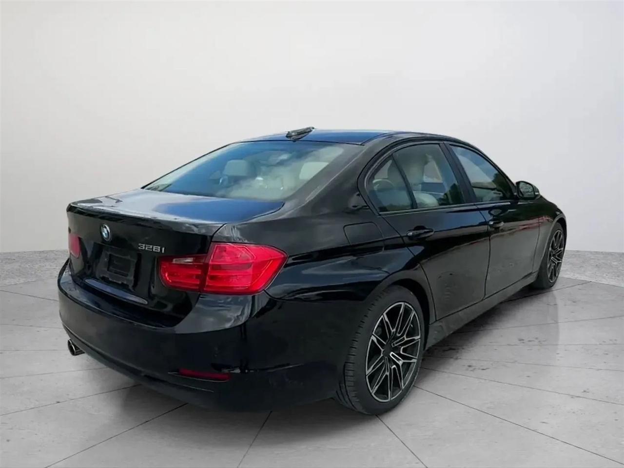 BMW 3-Series 328i SULEV 2015