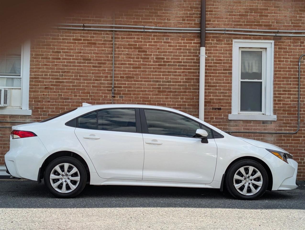 Toyota Corolla LE 2026