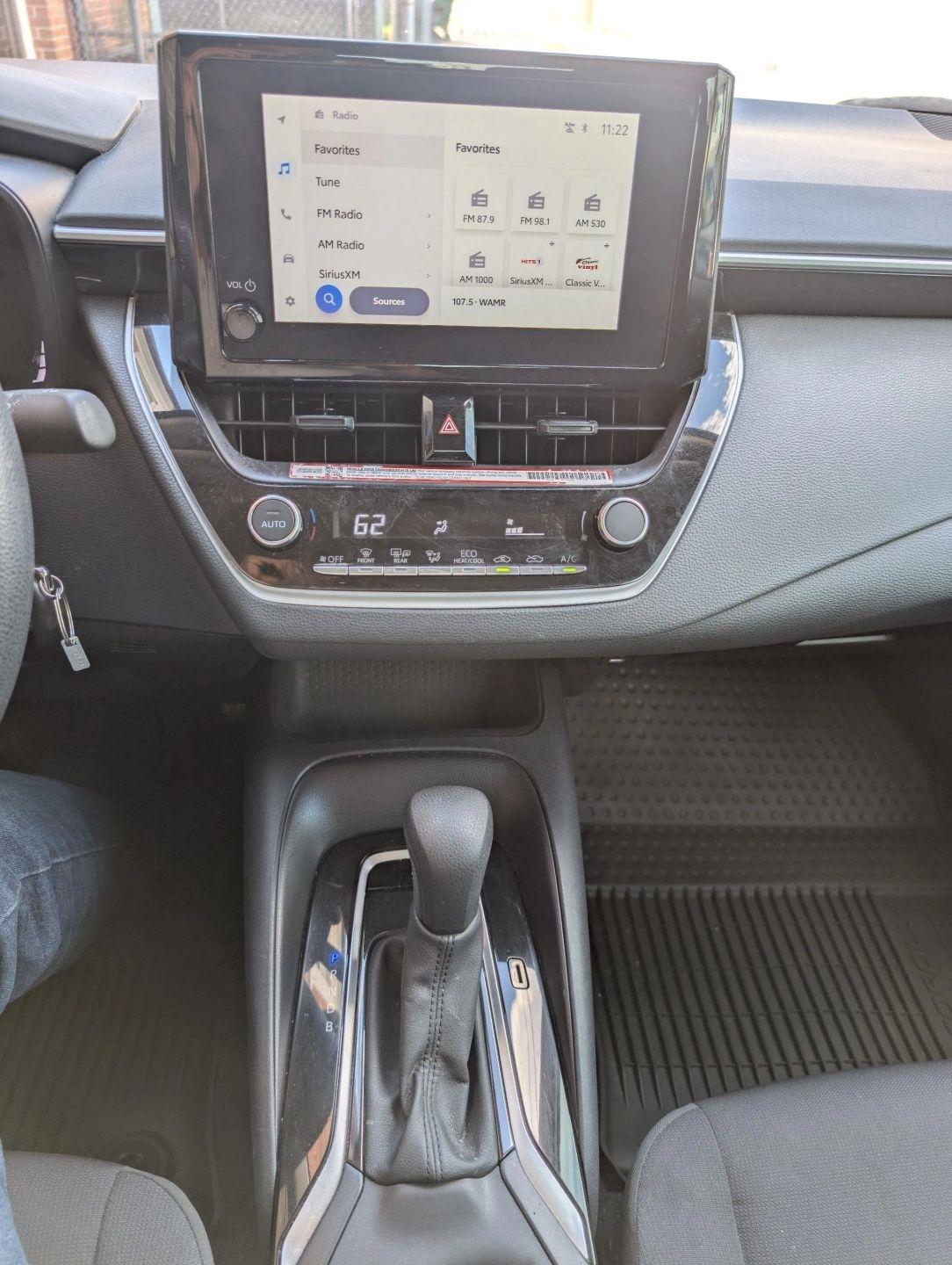 Toyota Corolla LE 2026