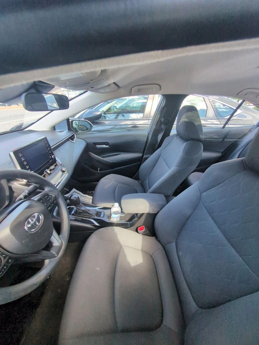 Toyota Corolla LE 2021