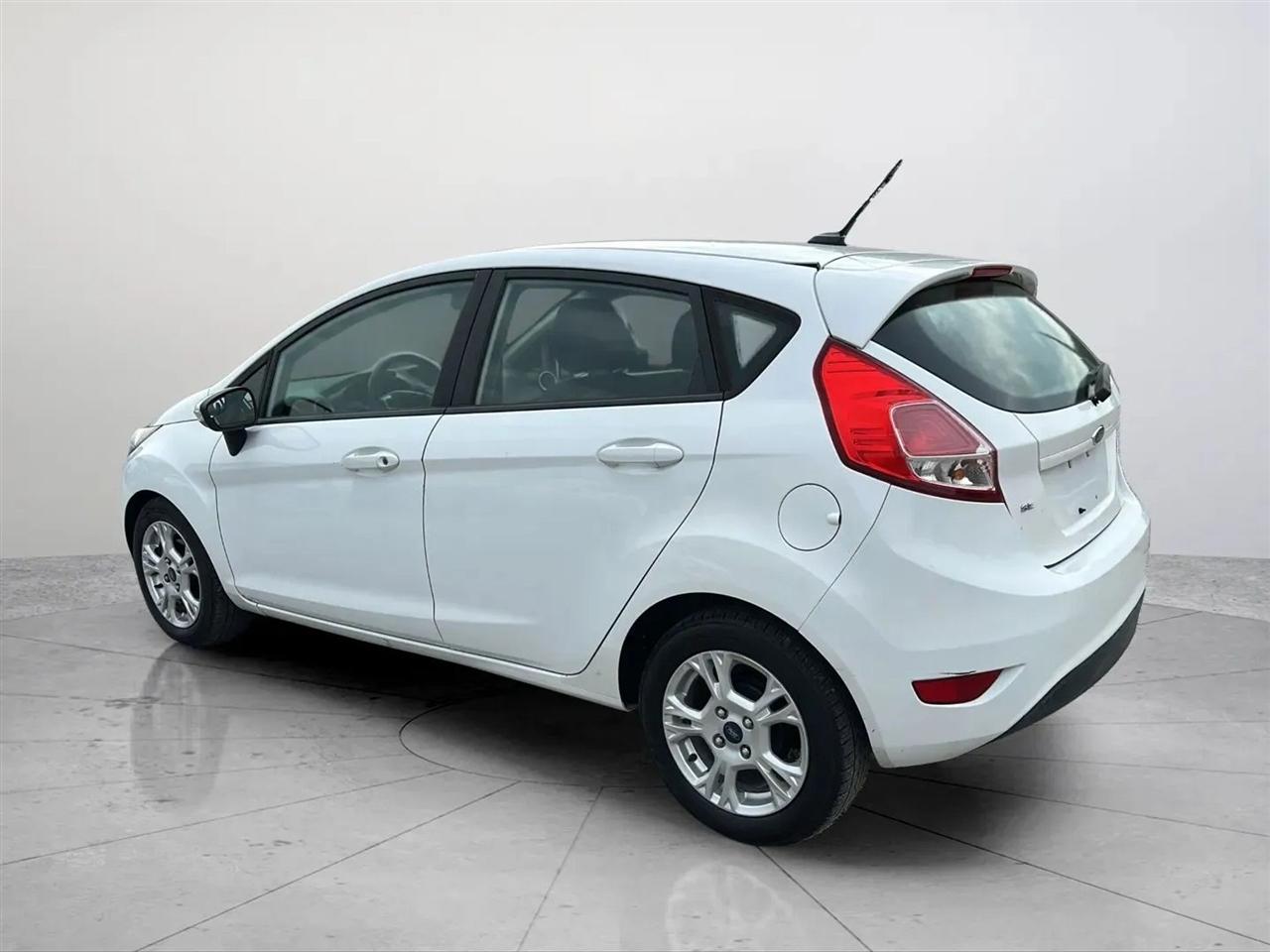 Ford Fiesta SE Hatchback 2015