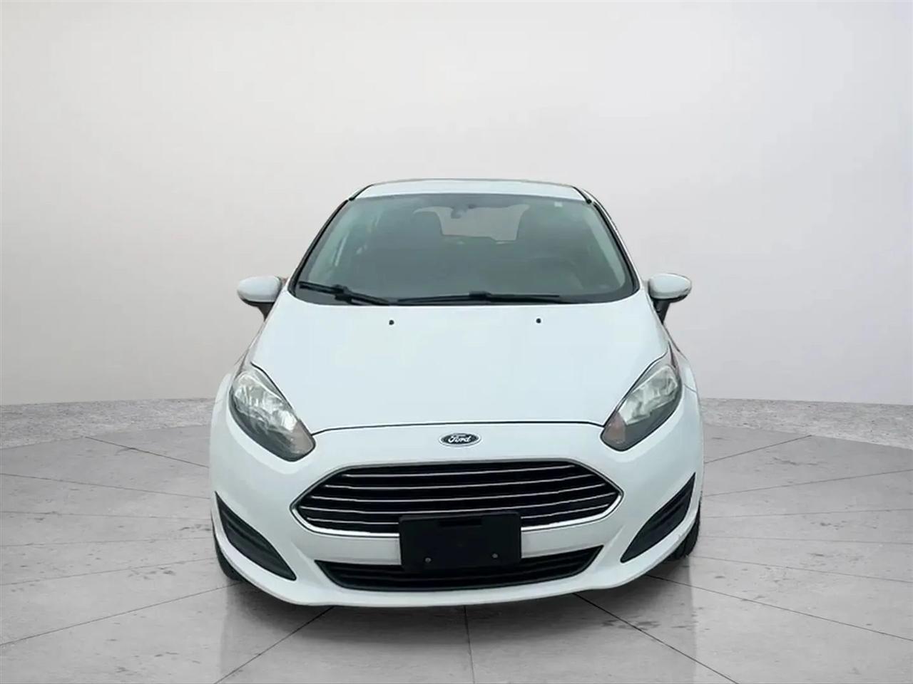 Ford Fiesta SE Hatchback 2015