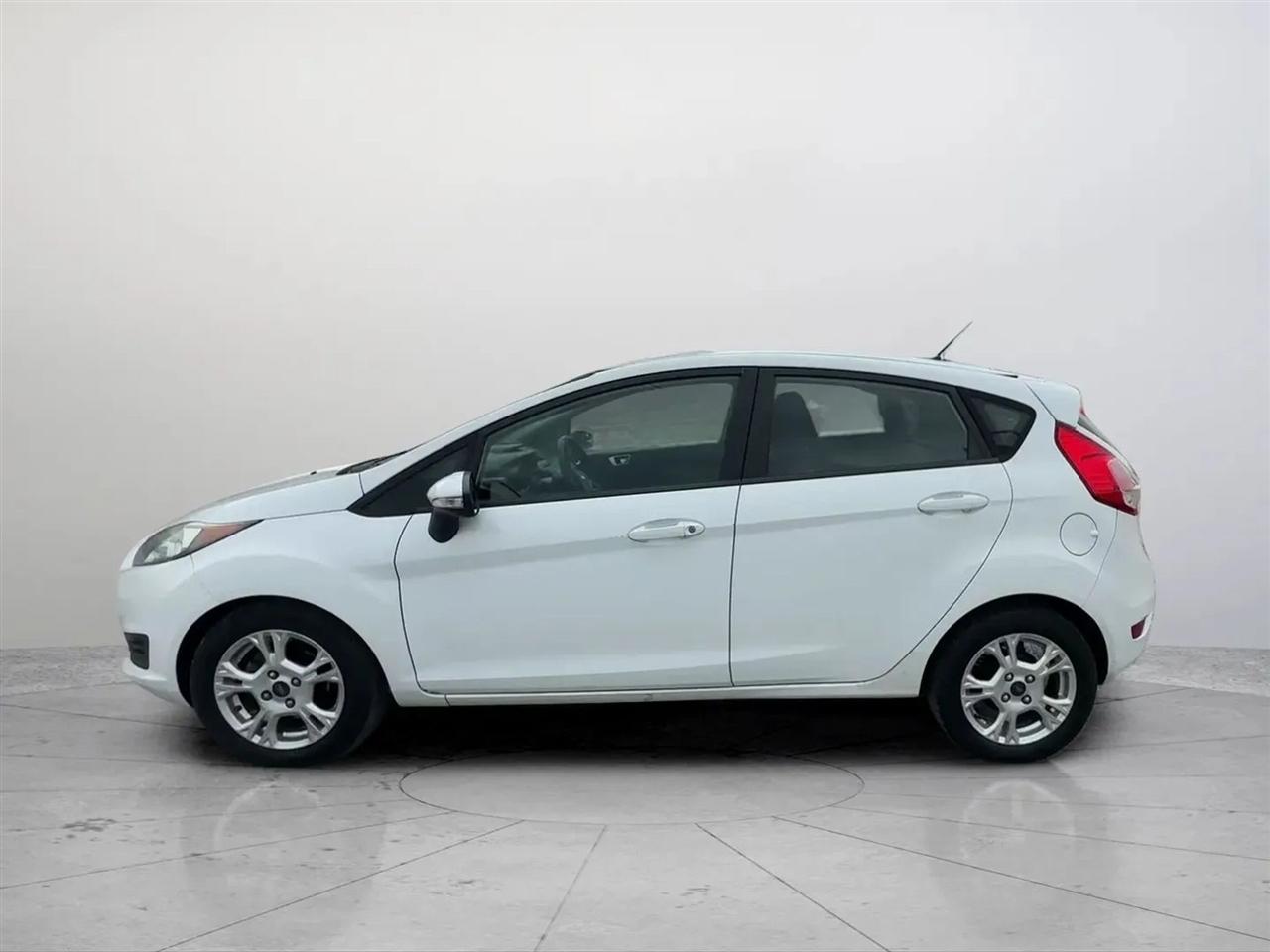 Ford Fiesta SE Hatchback 2015
