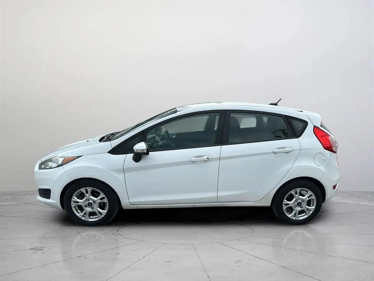 Ford Fiesta SE Hatchback 2015