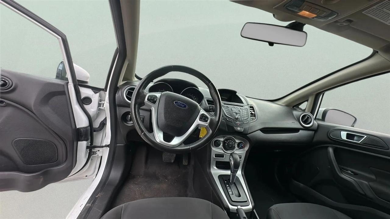Ford Fiesta SE Hatchback 2015