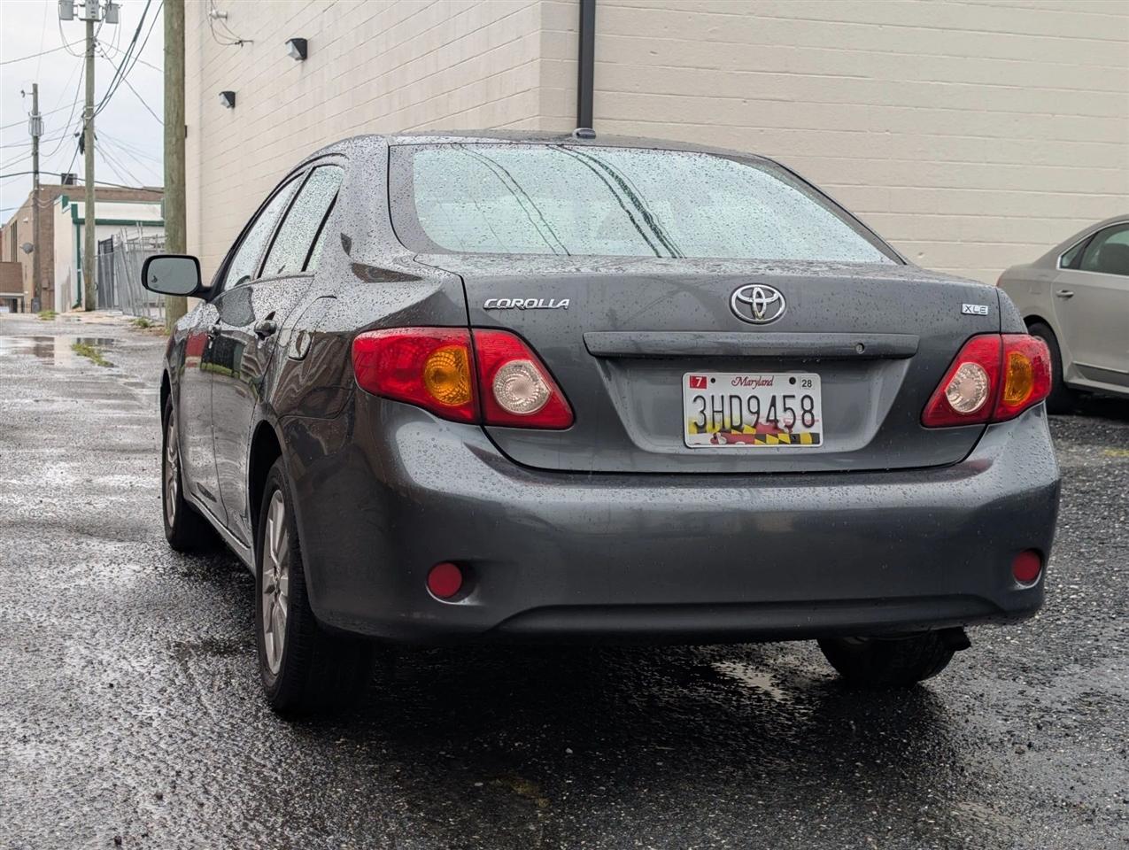 Toyota Corolla XLE 4-Speed AT 2010