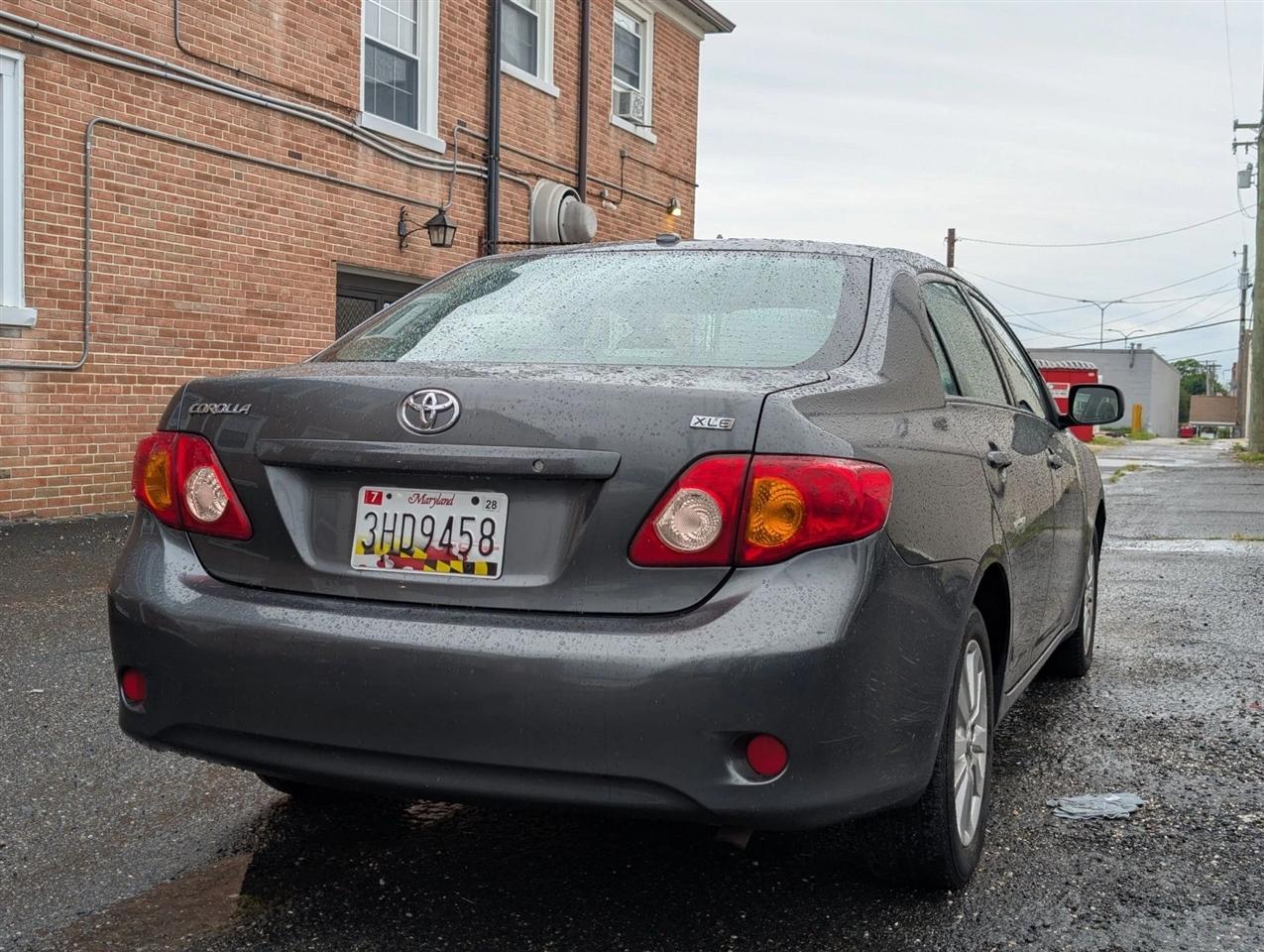 Toyota Corolla XLE 4-Speed AT 2010