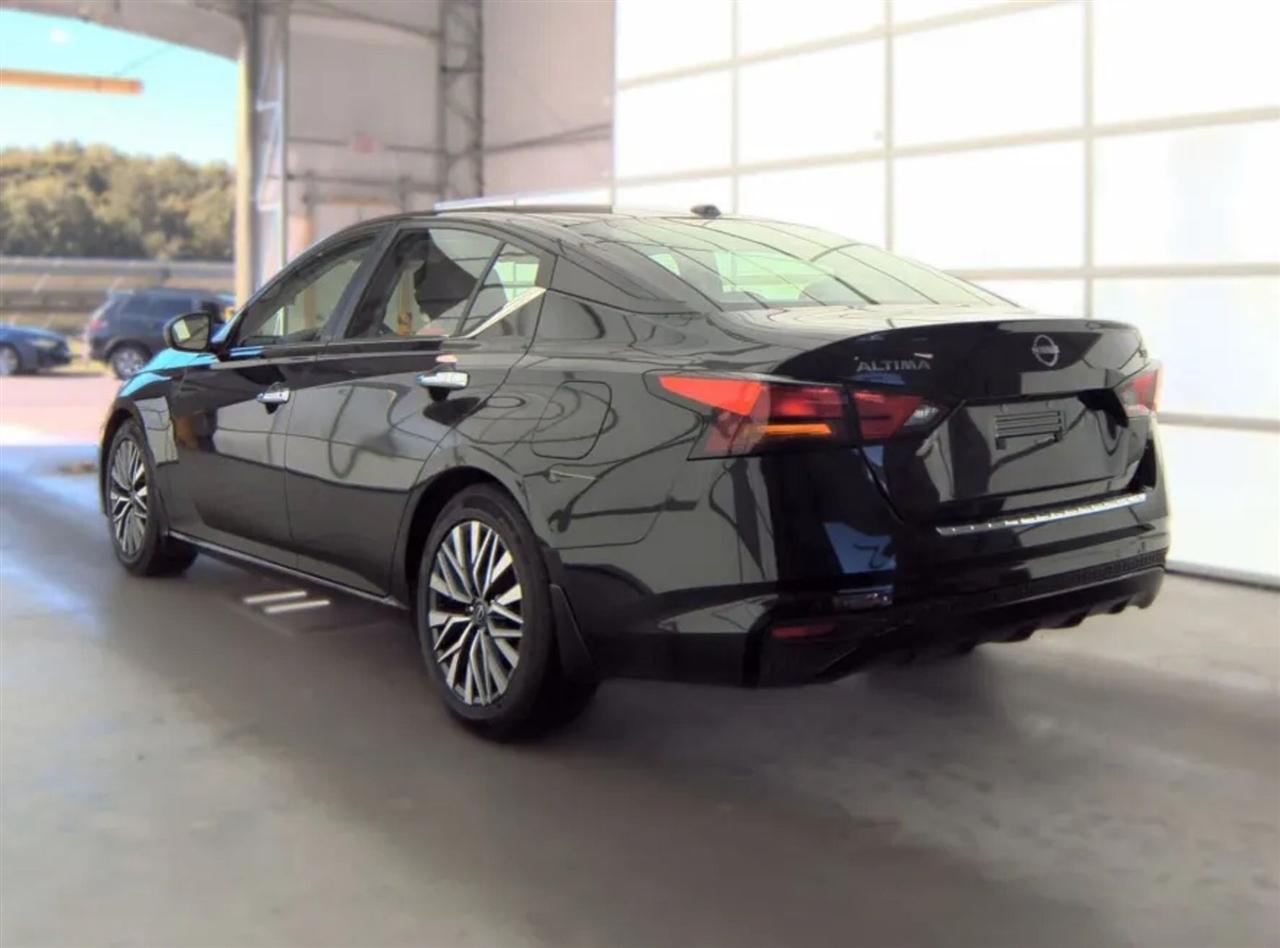 Nissan Altima 2.5 SV 2023