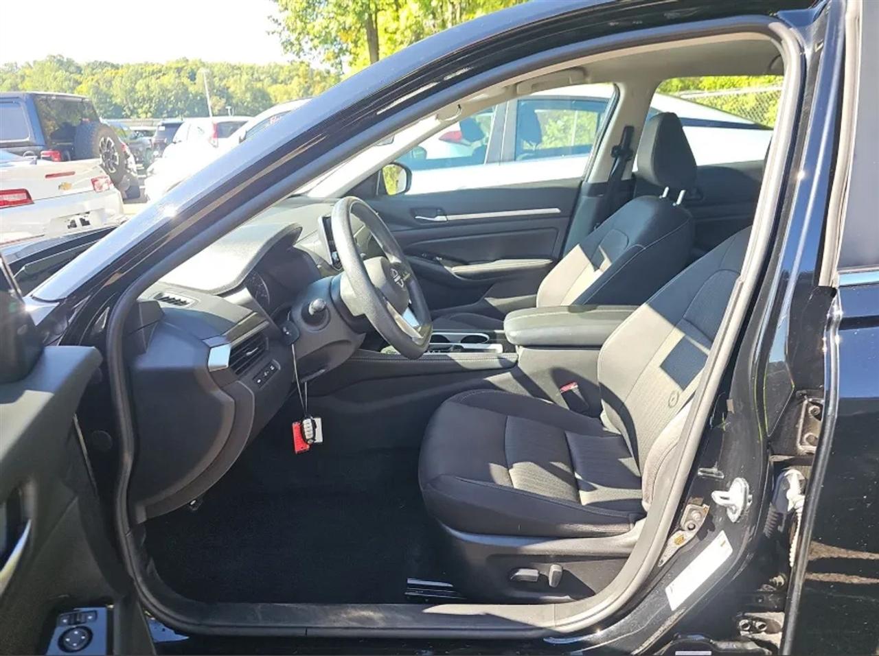 Nissan Altima 2.5 SV 2023