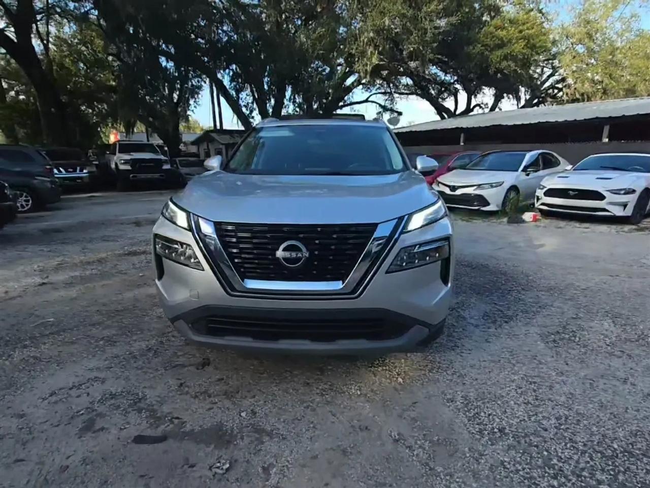 Nissan Rogue SV 2022