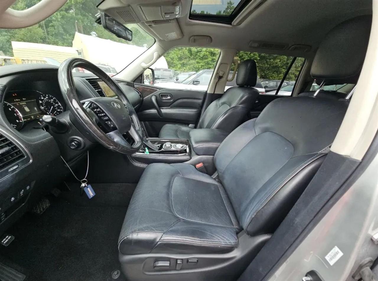 Infiniti QX80 LUXE 2021