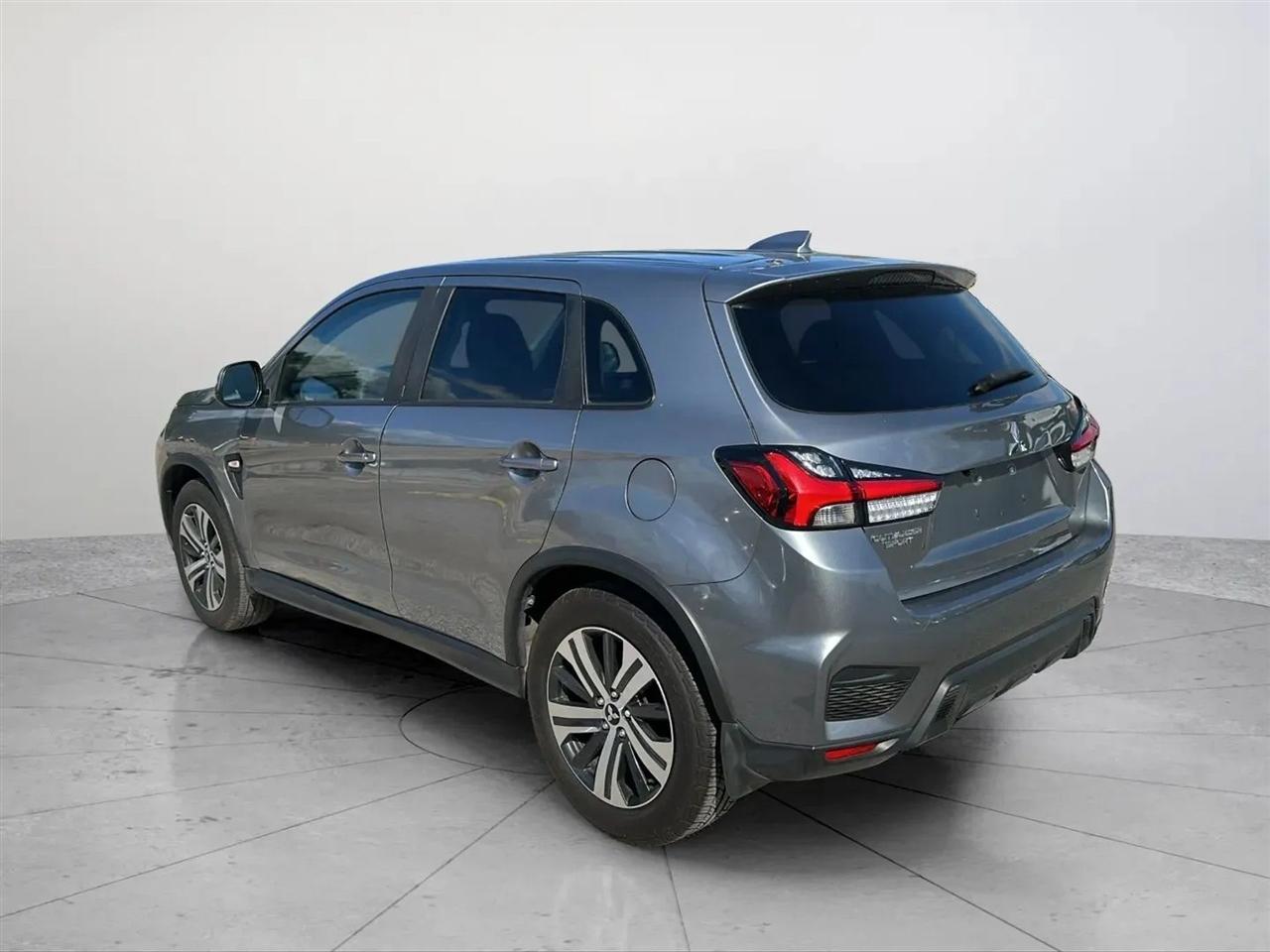 Mitsubishi Outlander Sport 2.0 ES CVT 2021