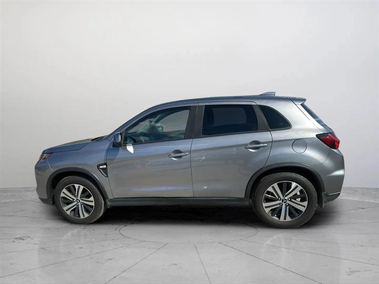 Mitsubishi Outlander Sport 2.0 ES CVT 2021