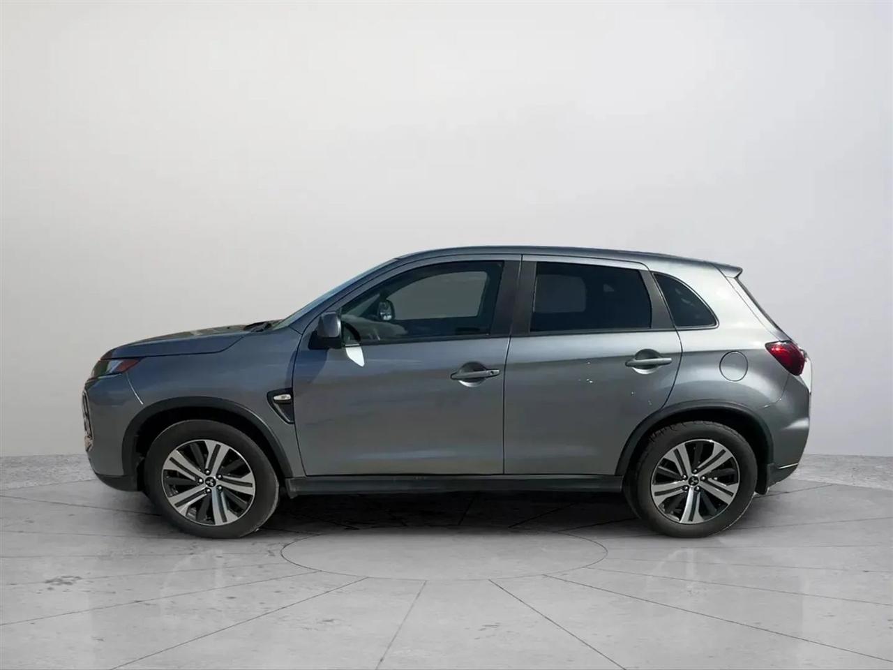 Mitsubishi Outlander Sport 2.0 ES CVT 2021