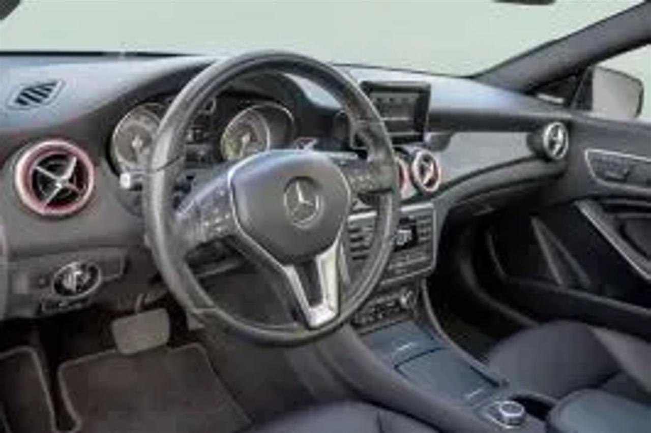 Mercedes-Benz CLA-Class CLA250 4MATIC 2014