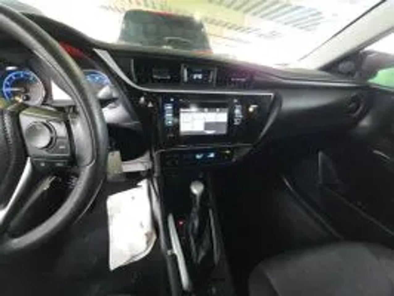 Toyota Corolla LE CVT 2018