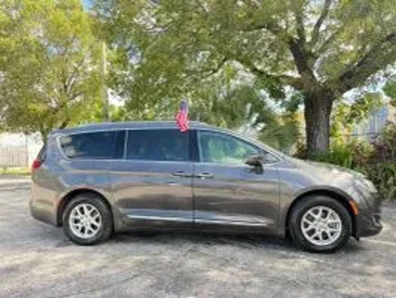 Chrysler Pacifica Touring-L 2020