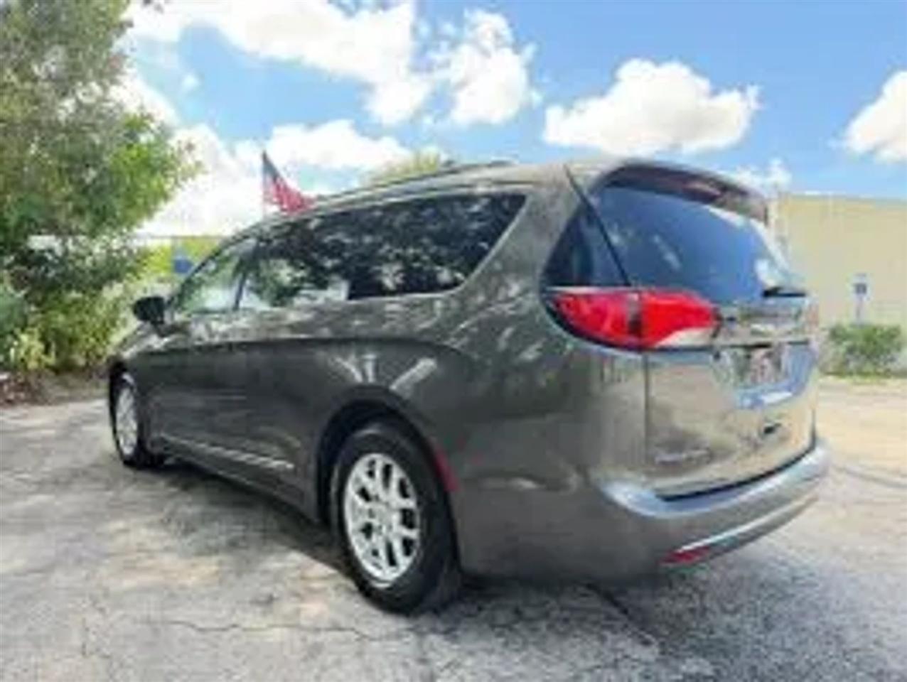 Chrysler Pacifica Touring-L 2020