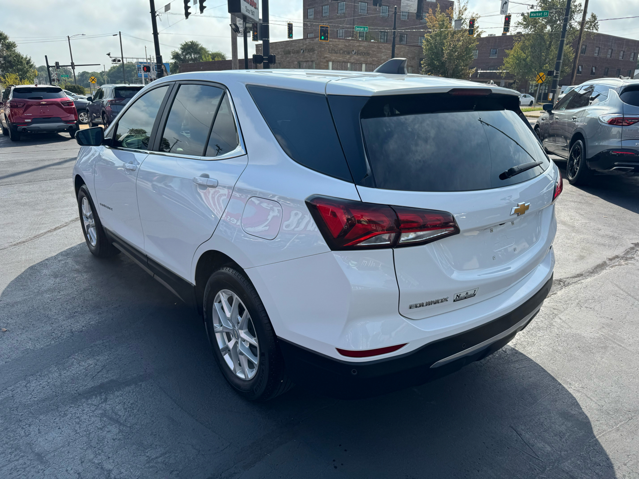 2023 Chevrolet Equinox LT photo 7