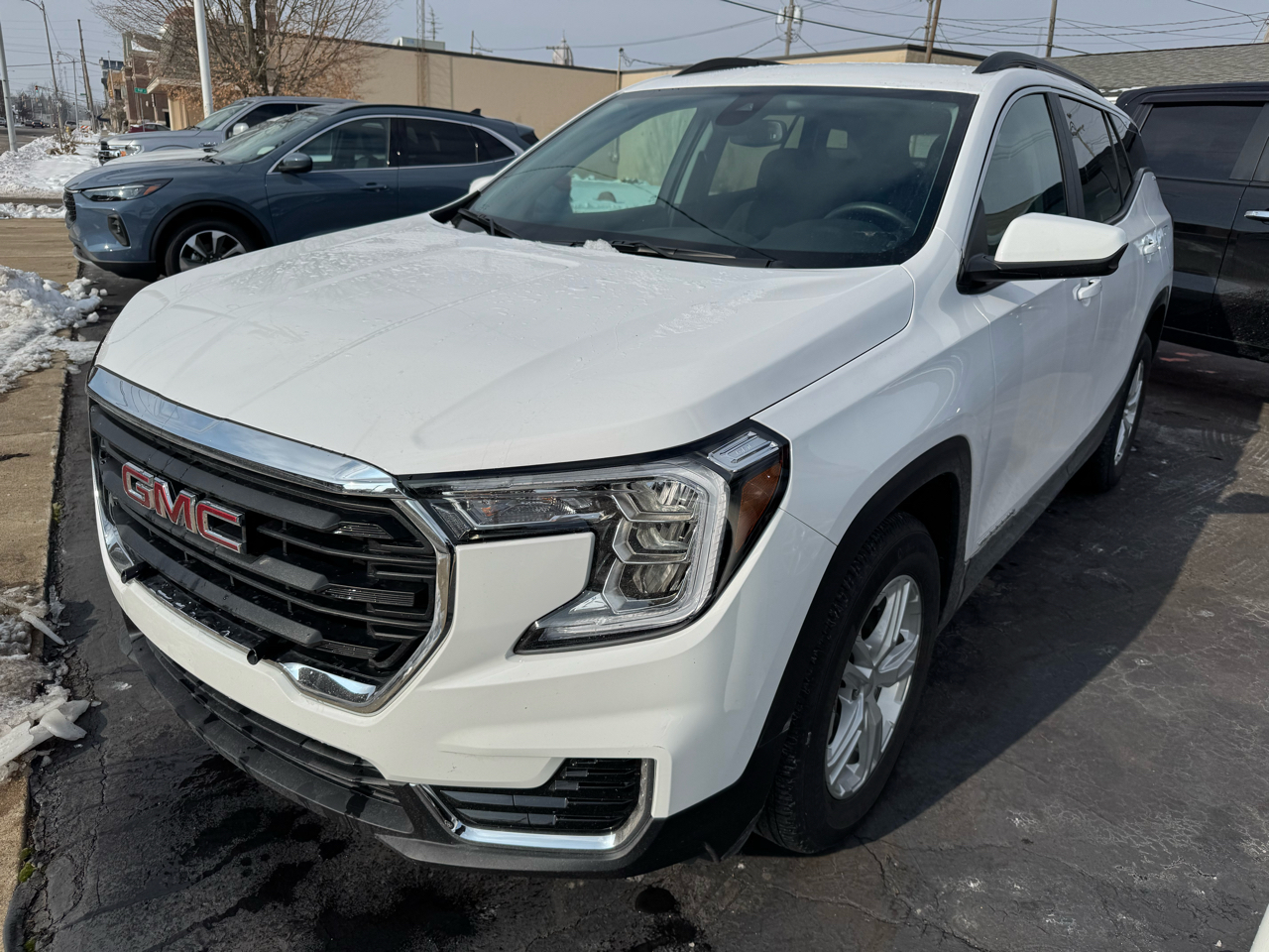 2024 GMC Terrain SLE's photo