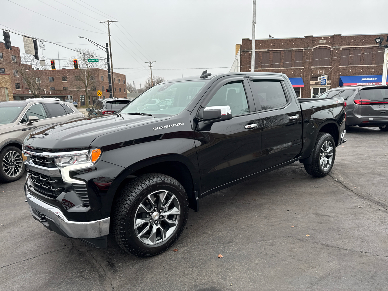 2024 Chevrolet Silverado 1500 LT-L Crew Cab 4WD