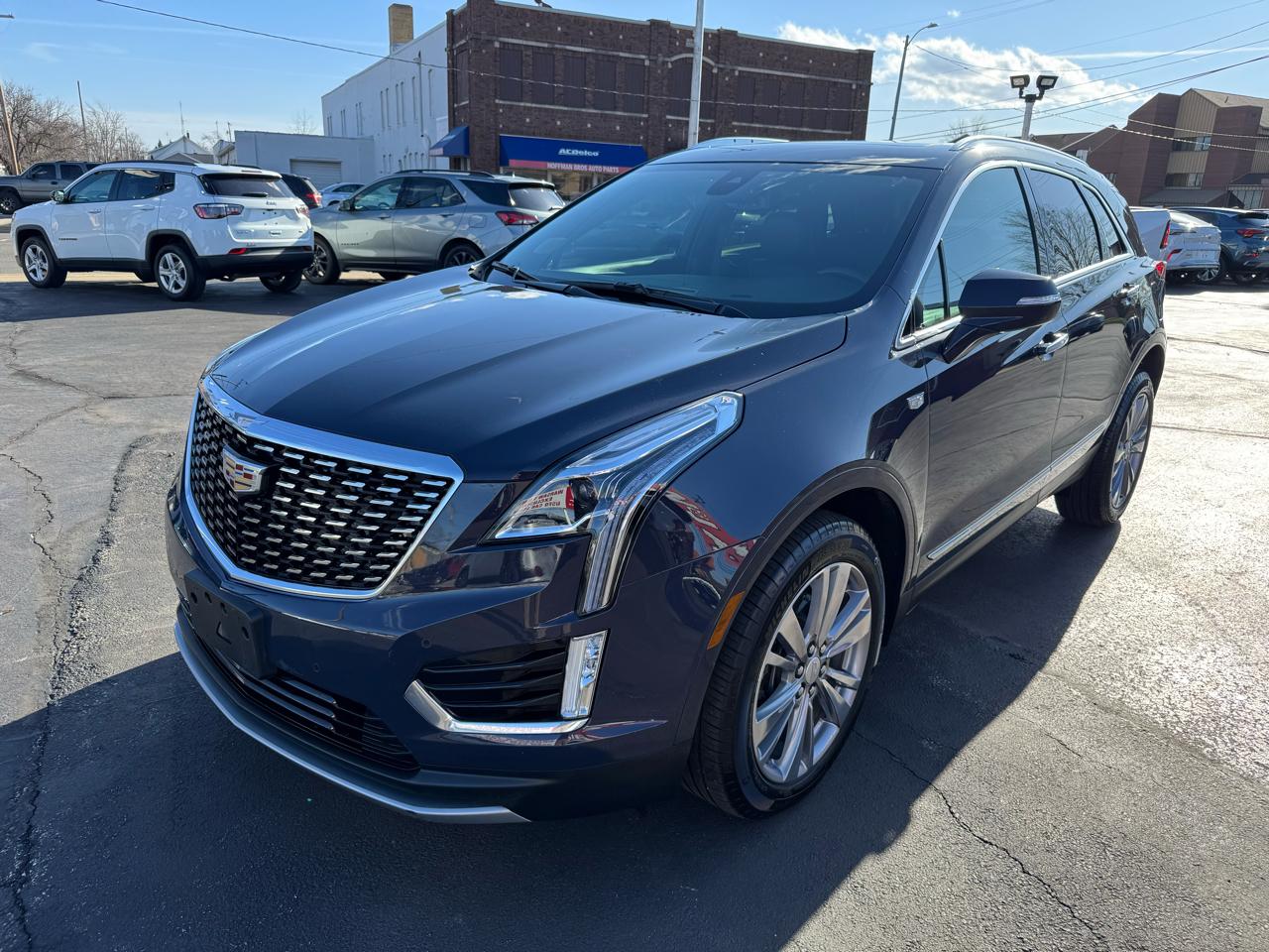 2024 Cadillac XT5 AWD 4dr Premium Luxury