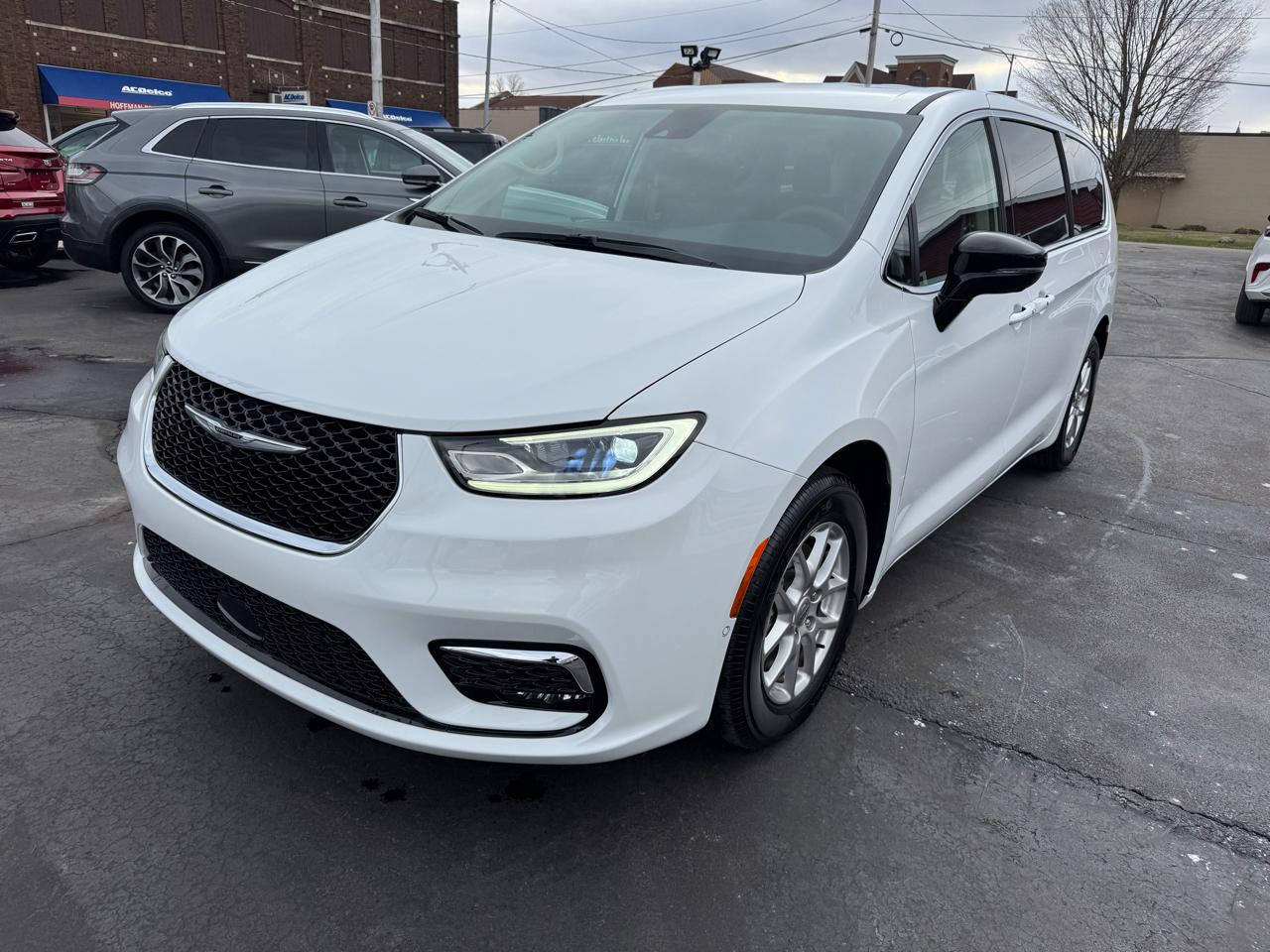 2024 Chrysler Pacifica Touring L FWD