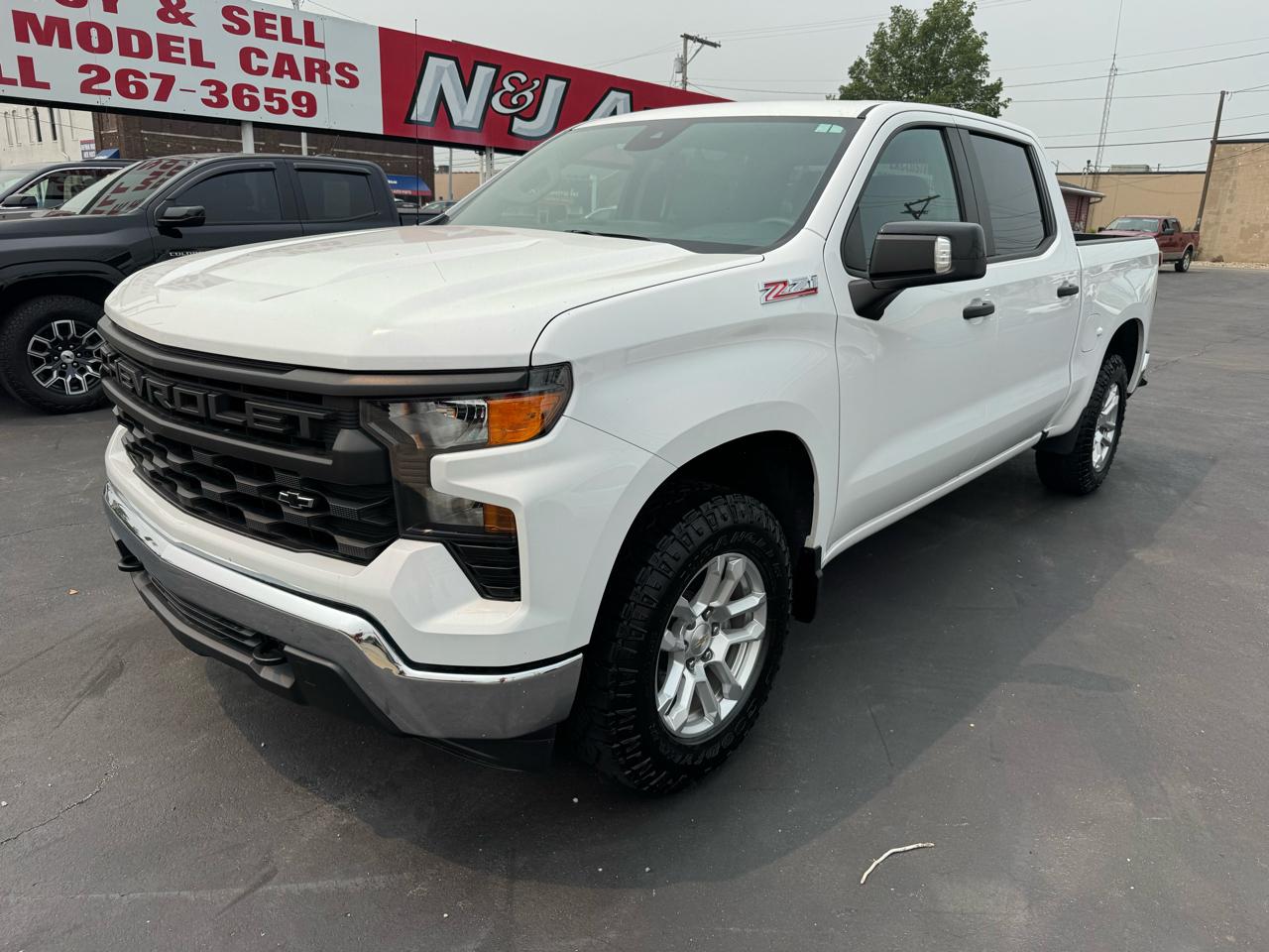 2023 Chevrolet Silverado 1500 4WD Crew Cab 147" Work Truck