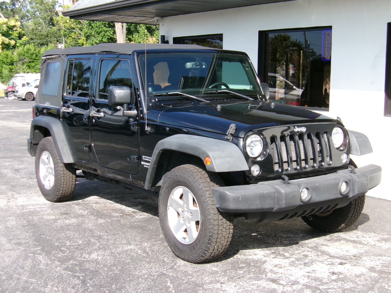 Jeep Wrangler Unlimited Sport 4WD 2014 Jeep Wrangler Unlimited Sport 4WD 2014