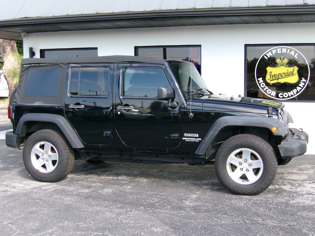 Jeep Wrangler Unlimited Sport 4WD 2014 Jeep Wrangler Unlimited Sport 4WD 2014
