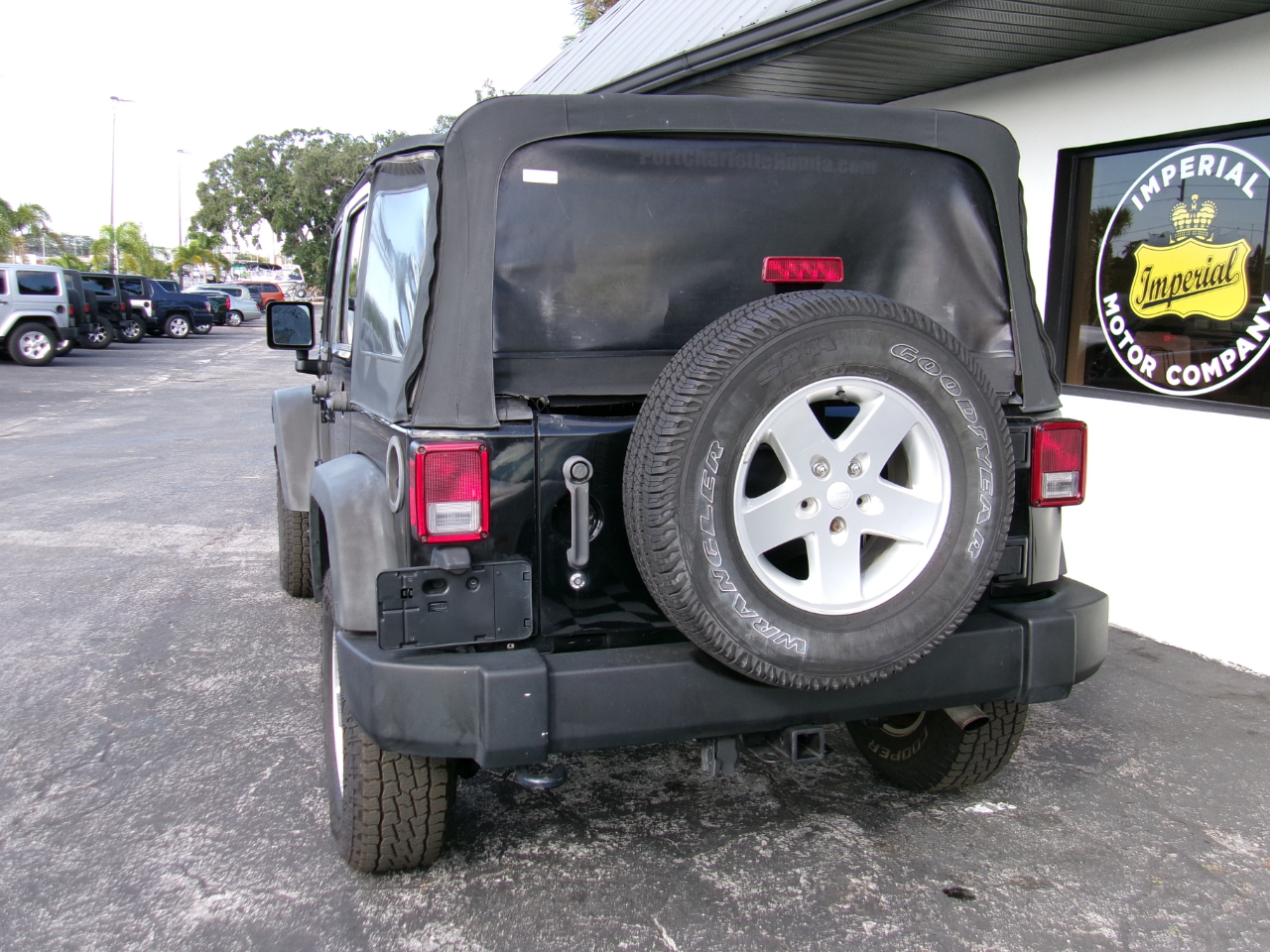 Jeep Wrangler Unlimited Sport 4WD 2014 Jeep Wrangler Unlimited Sport 4WD 2014