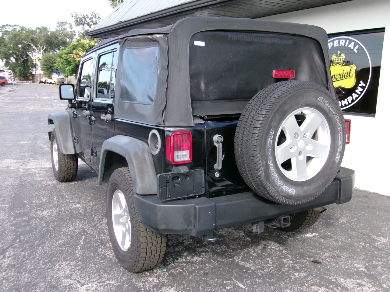 Jeep Wrangler Unlimited Sport 4WD 2014 Jeep Wrangler Unlimited Sport 4WD 2014