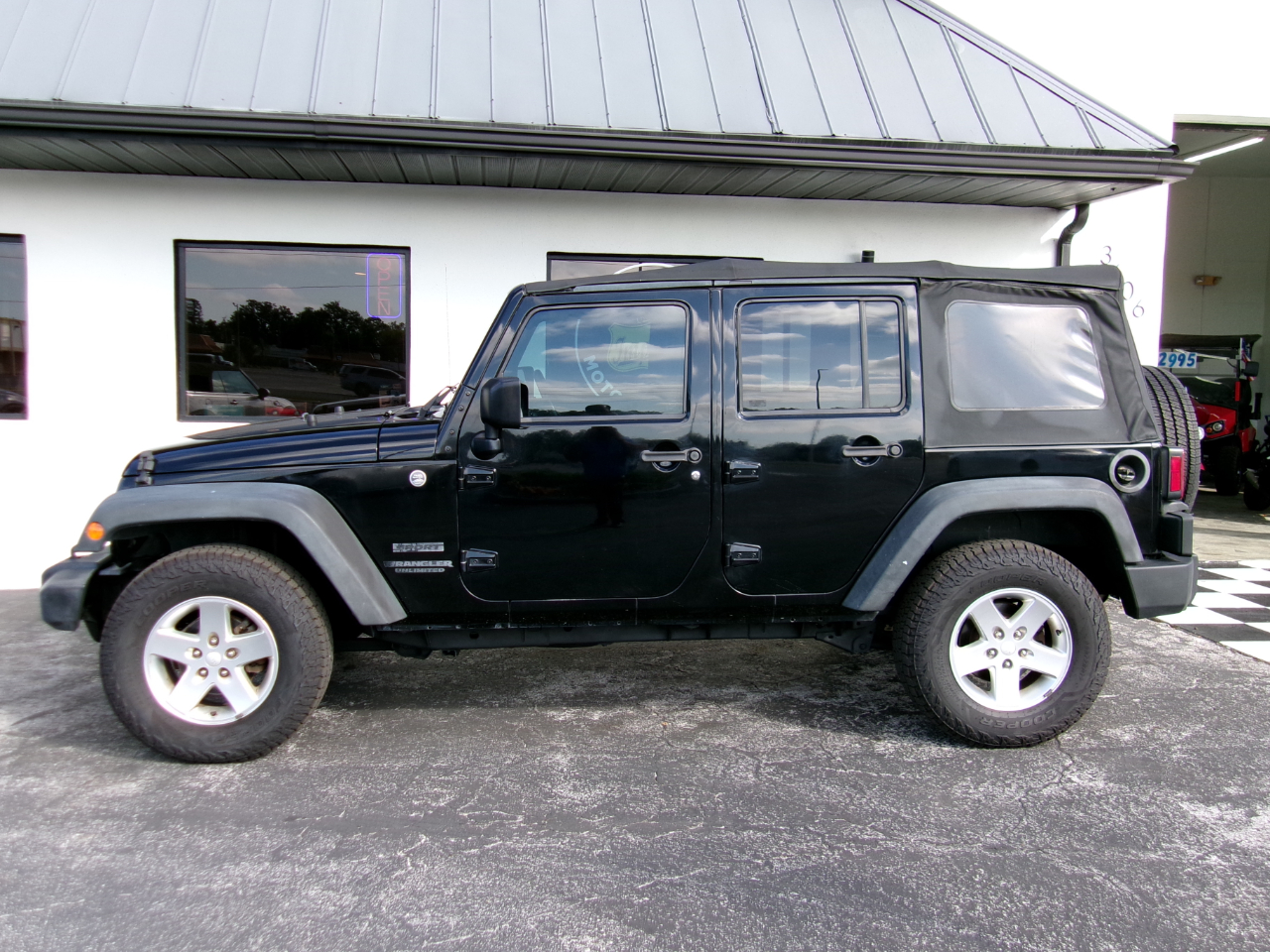 Jeep Wrangler Unlimited Sport 4WD 2014 Jeep Wrangler Unlimited Sport 4WD 2014