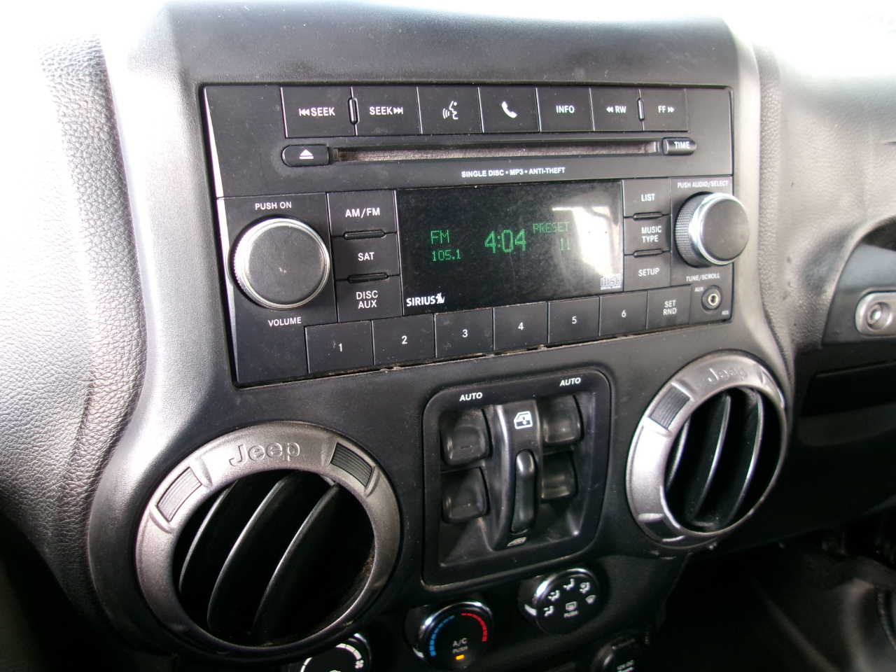 Jeep Wrangler Unlimited Sport 4WD 2014 Jeep Wrangler Unlimited Sport 4WD 2014