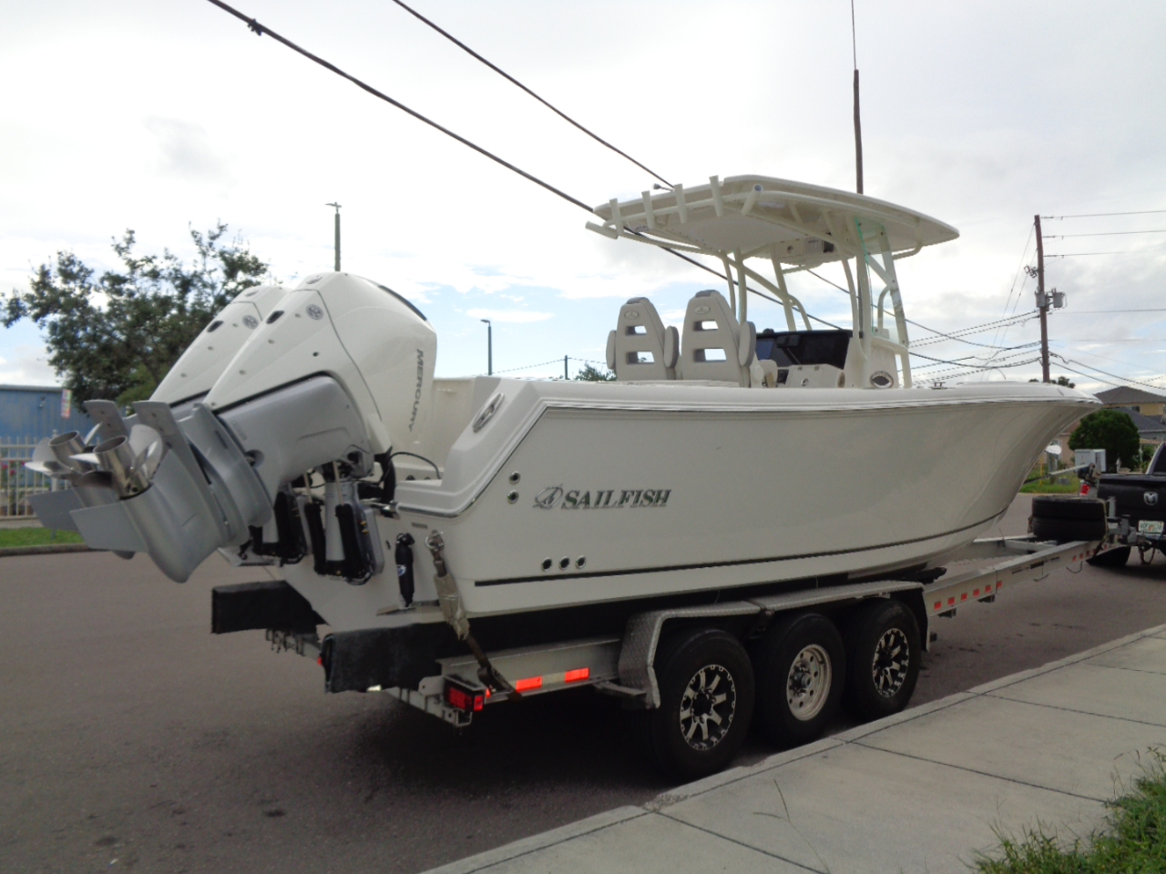 Sailfish  290 Center Console  2026 Sailfish  290 Center Console  2026
