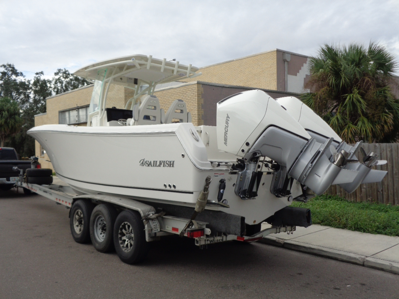 Sailfish  290 Center Console  2026 Sailfish  290 Center Console  2026