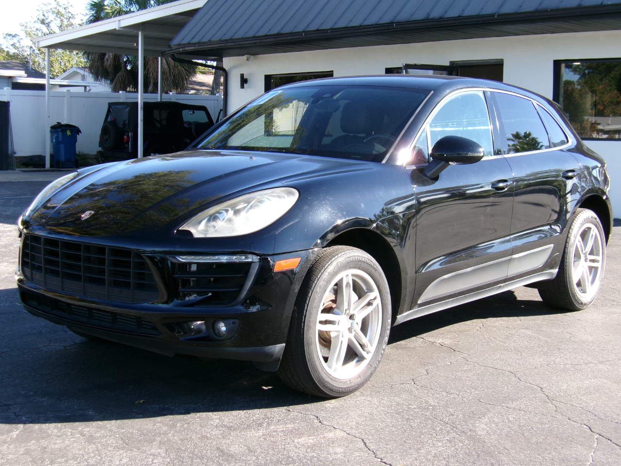 Porsche Macan Base 4D SAV 2017