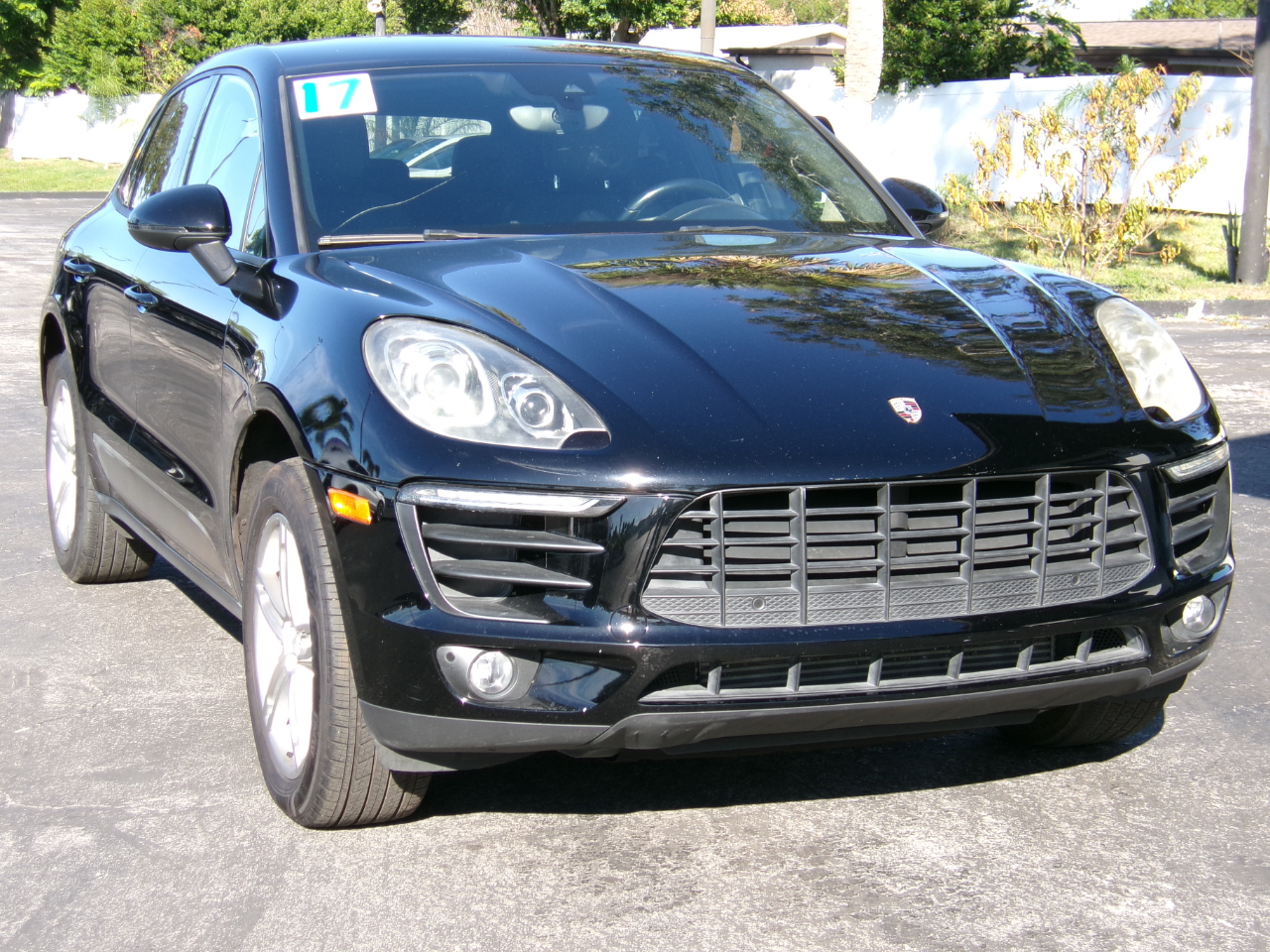 Porsche Macan Base 4D SAV 2017