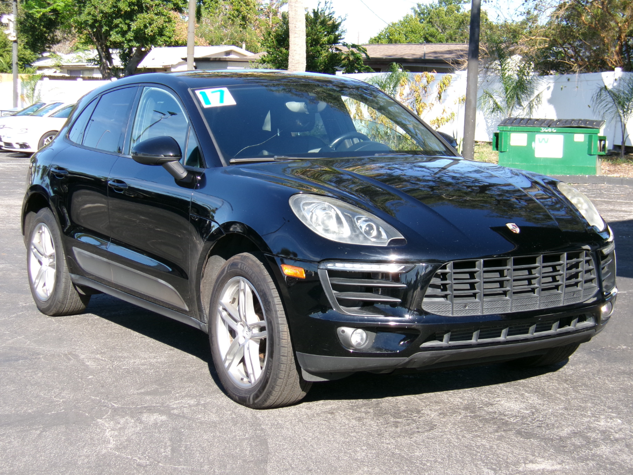 Porsche Macan Base 4D SAV 2017