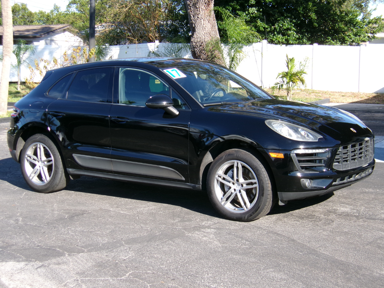 Porsche Macan Base 4D SAV 2017