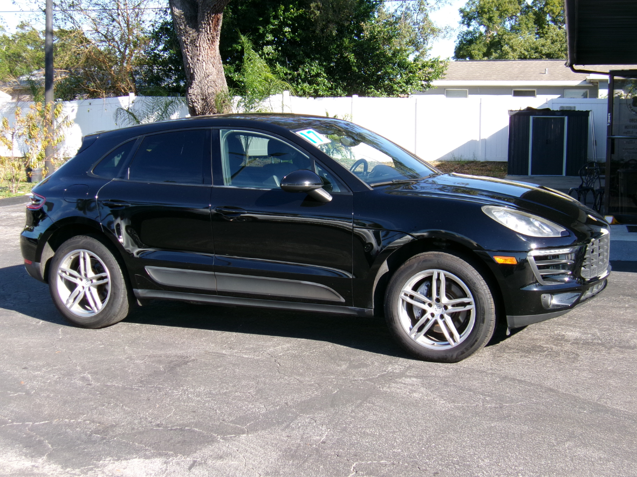 Porsche Macan Base 4D SAV 2017