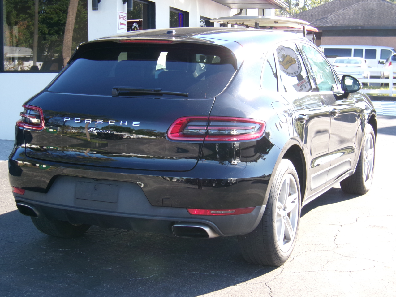 Porsche Macan Base 4D SAV 2017