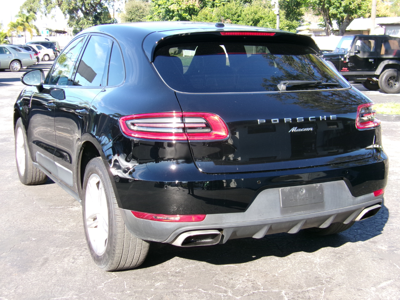 Porsche Macan Base 4D SAV 2017