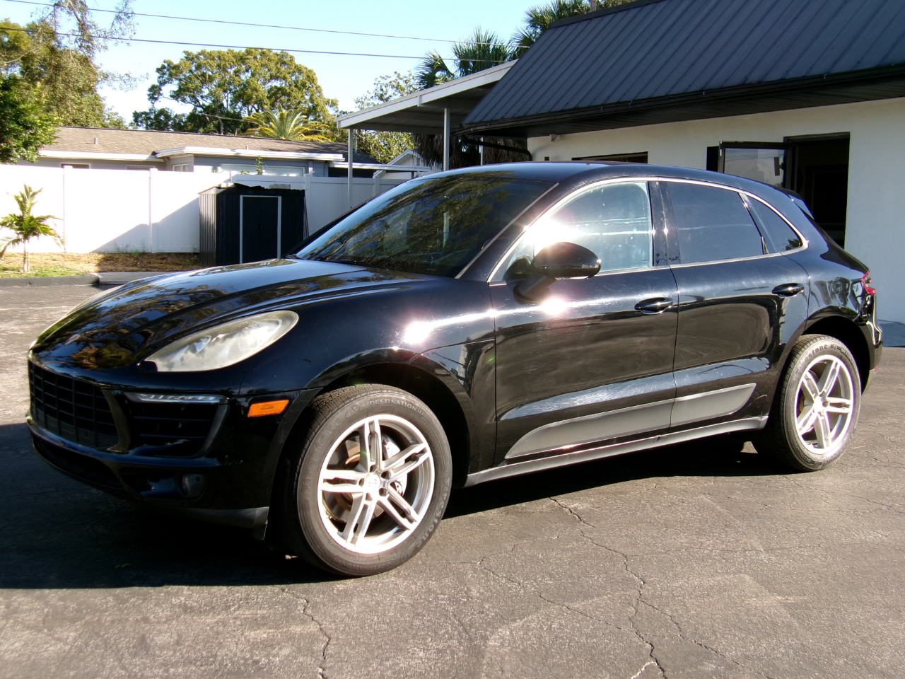 Porsche Macan Base 4D SAV 2017