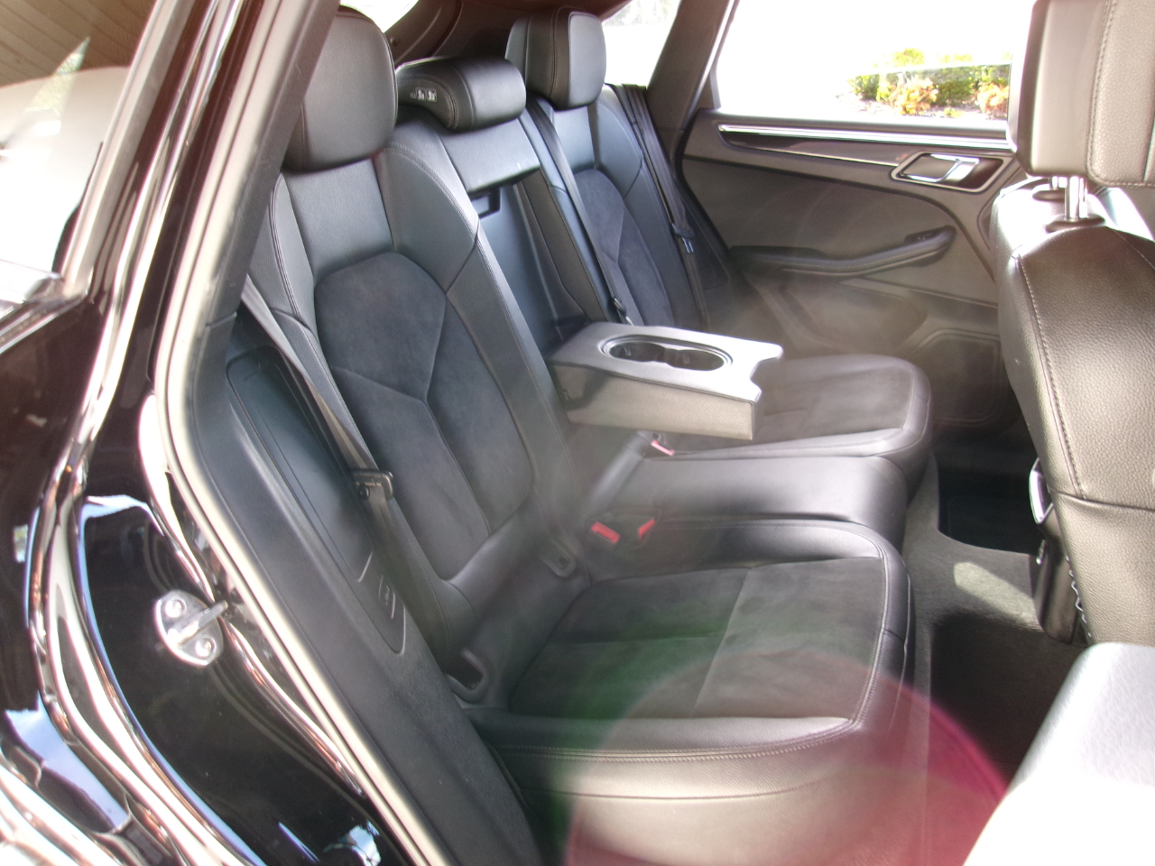 Porsche Macan Base 4D SAV 2017